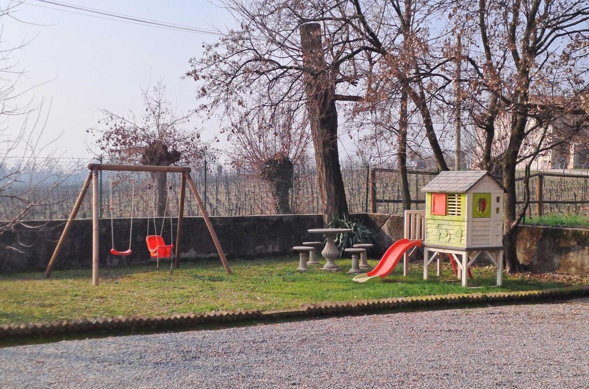 La Cascinetta Bed & Breakfast Passirano ภายนอก รูปภาพ