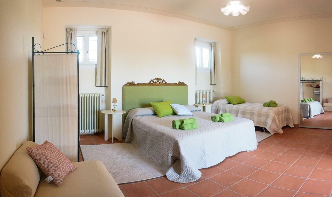 La Cascinetta Bed & Breakfast Passirano ภายนอก รูปภาพ