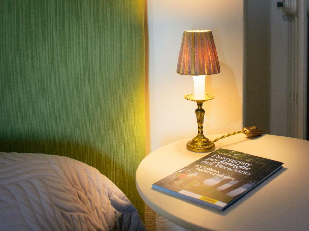 La Cascinetta Bed & Breakfast Passirano ภายนอก รูปภาพ
